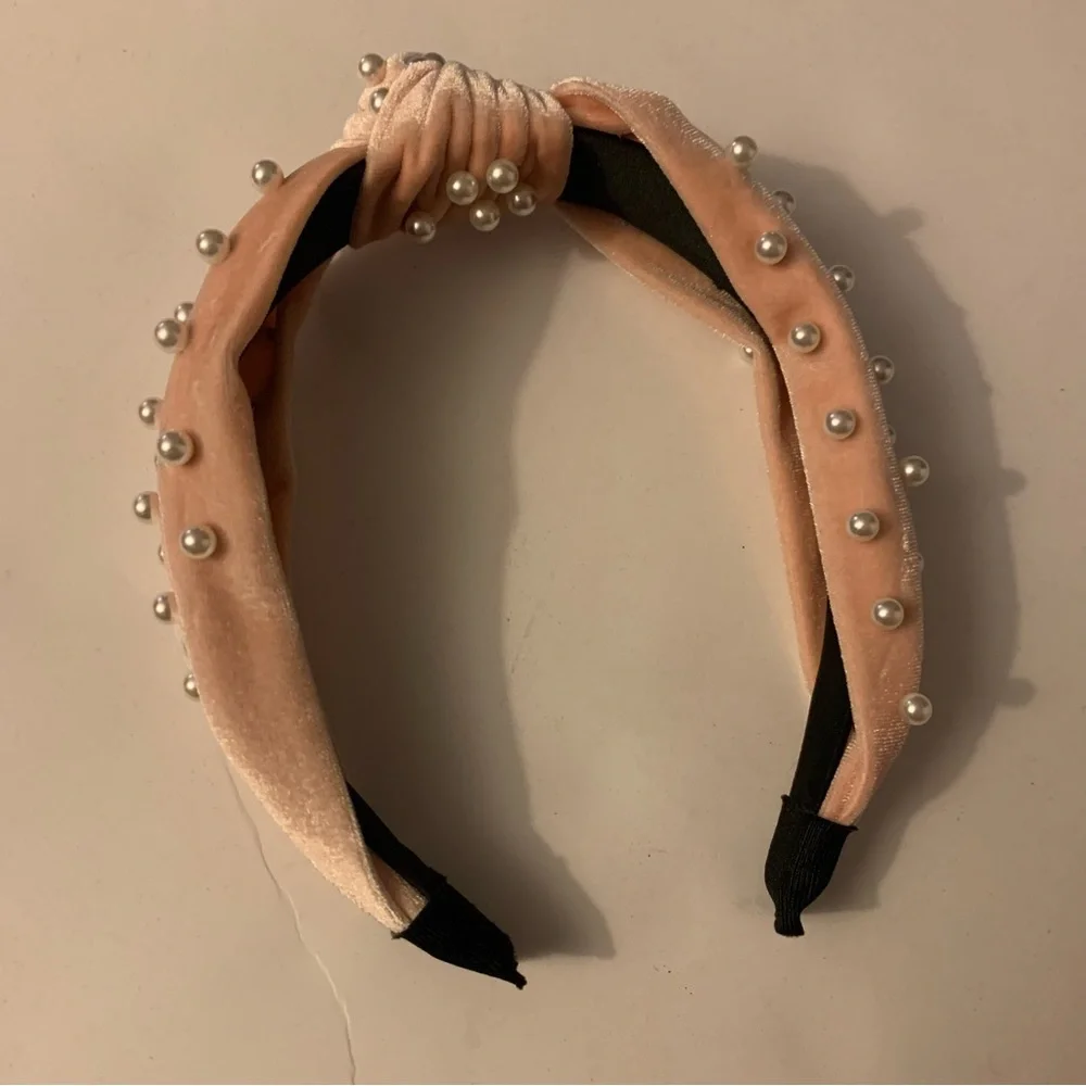 5 for 20 Nordstrom light pink velour pearl studded top knot headband - Picture 4 of 5